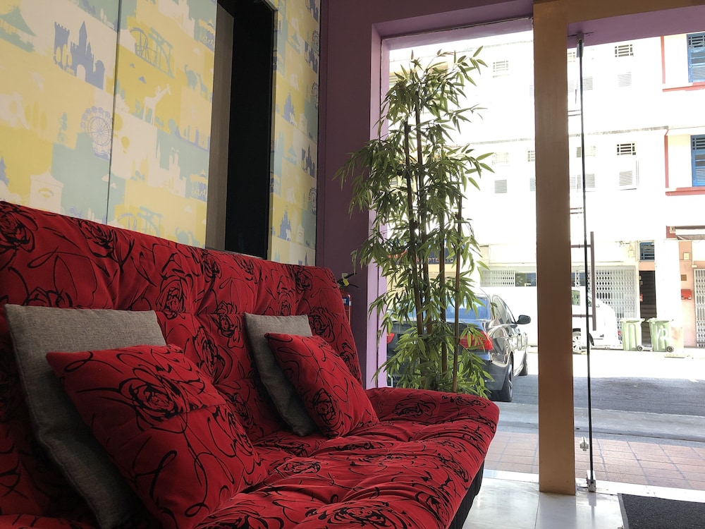 OSS Backpackers Hostel