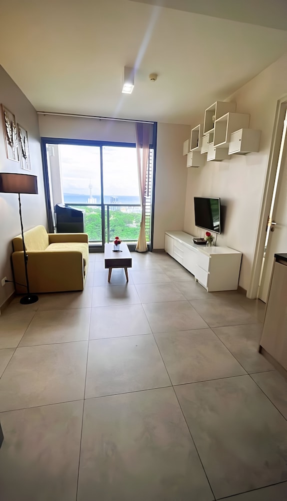 Sea View-high Floor 2 Bed Room Excellent Location