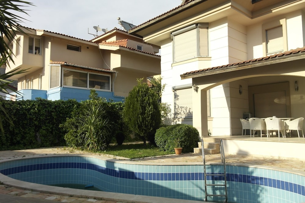 Photo 19