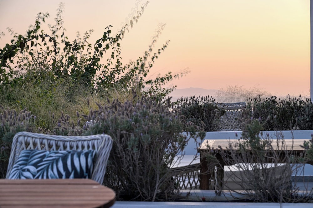 Aloft Suites Mykonos Island