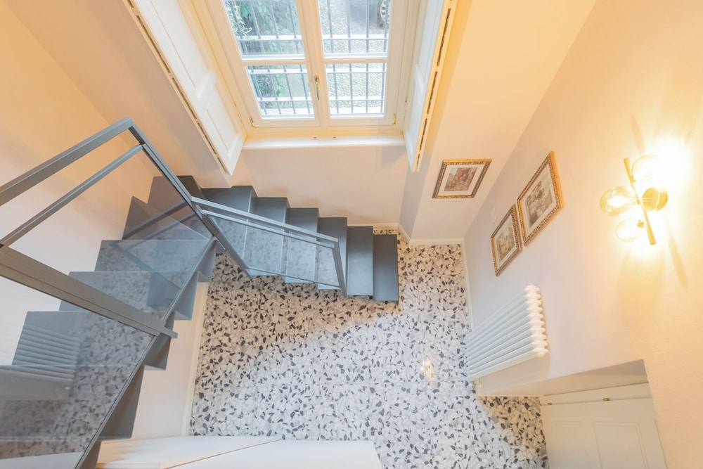 Cinque Giornate 70 Suites by Rent all Como