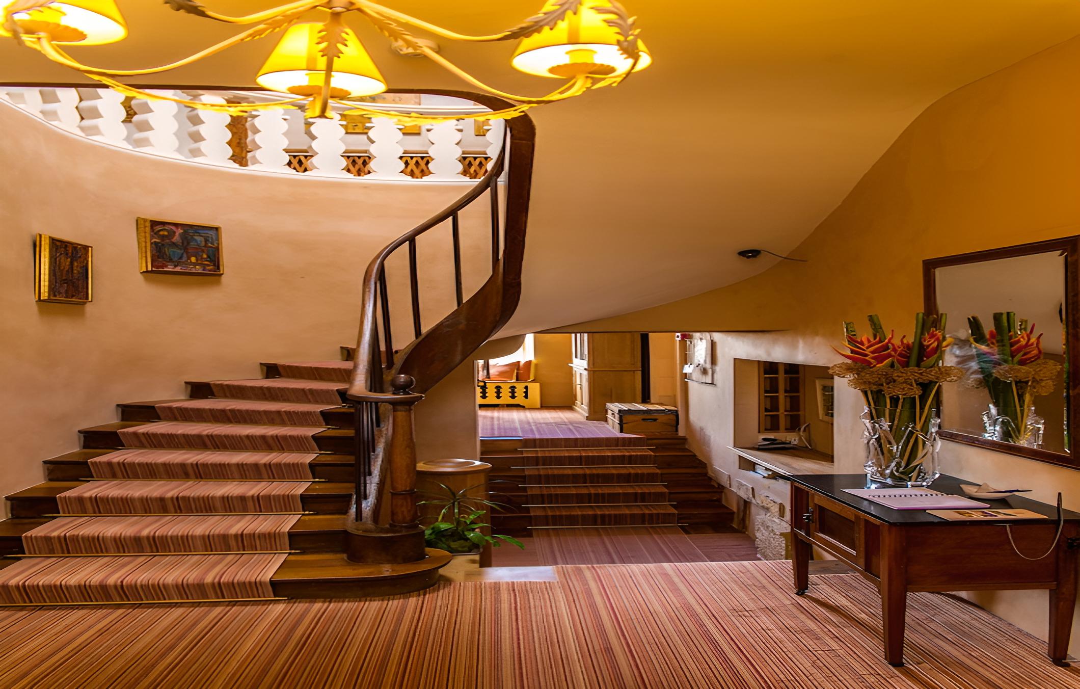 Hotel Cuq En Terrasses