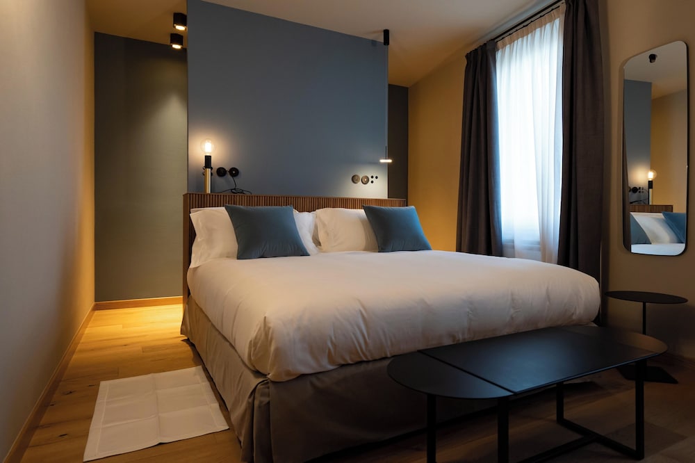 Locanda Moderna Carlambroeus