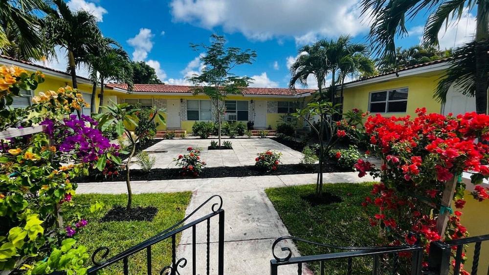 Quiet Miami Oasis Fast Wi-fi Free Parking