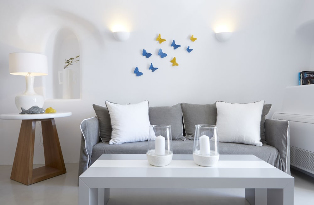 Olea Cave House