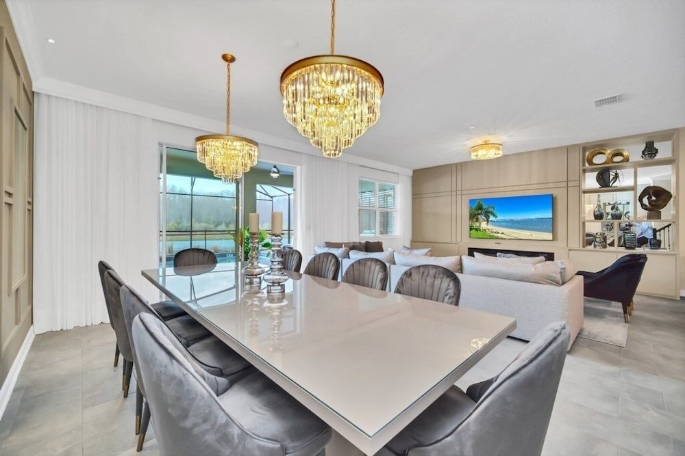 2900penolpe 9 Bedroom Home