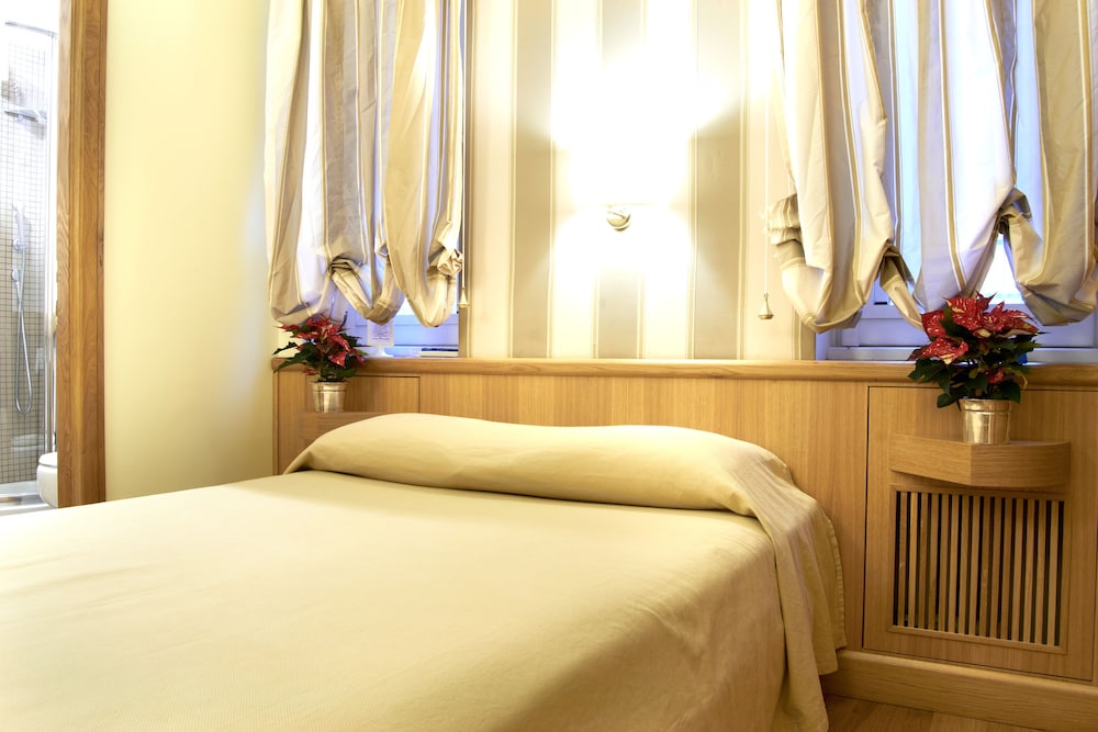 Domus Cavour Guest house