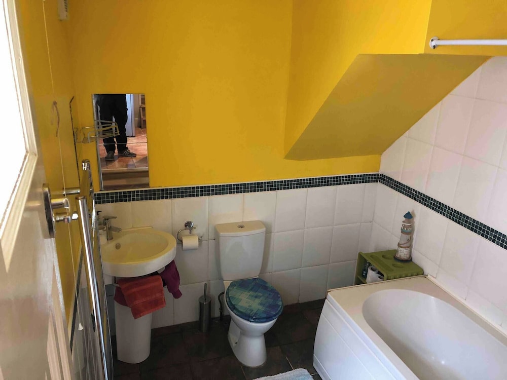 Charming 2 Bedroom Apartment in Gateshead, Close to Newcastle City Centre