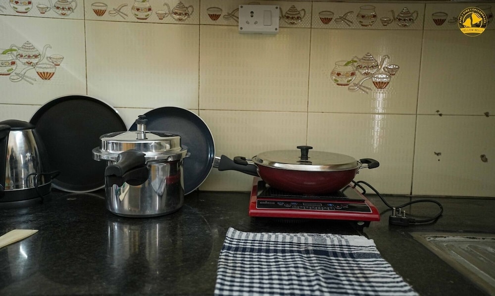 Yellow Bells Residency (Serviced Apartments)
