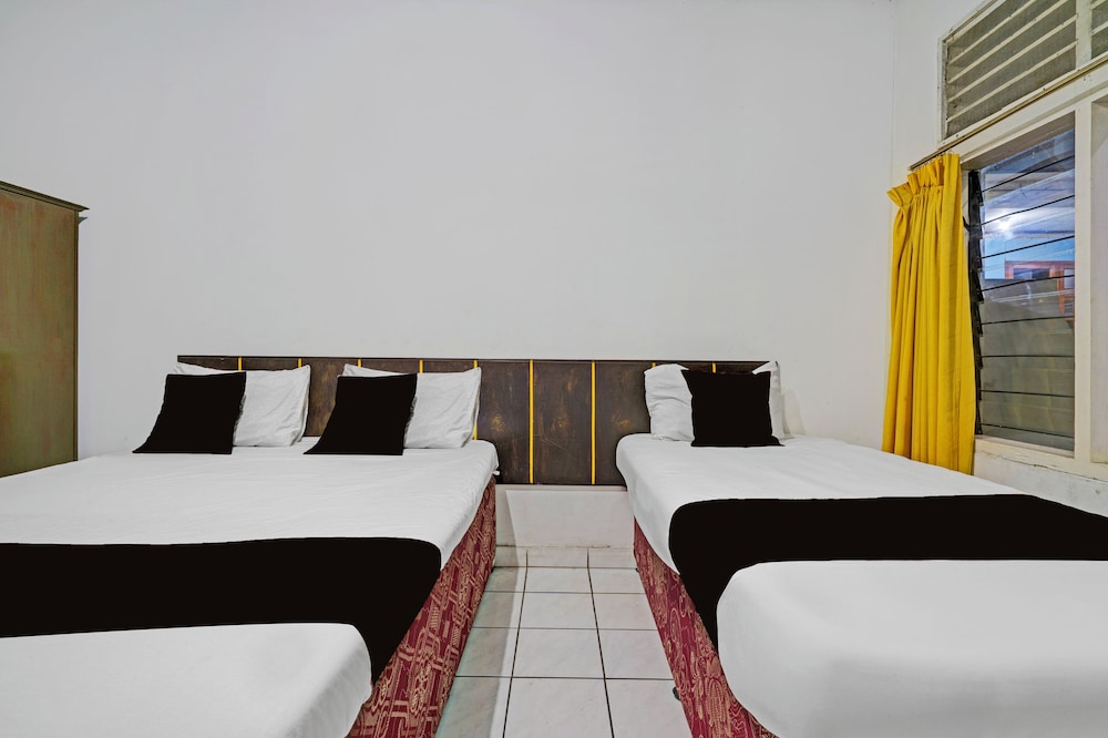 OYO 94802 Hotel Prima