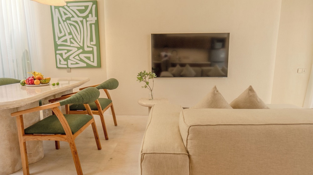 Suom Hotel and Villas