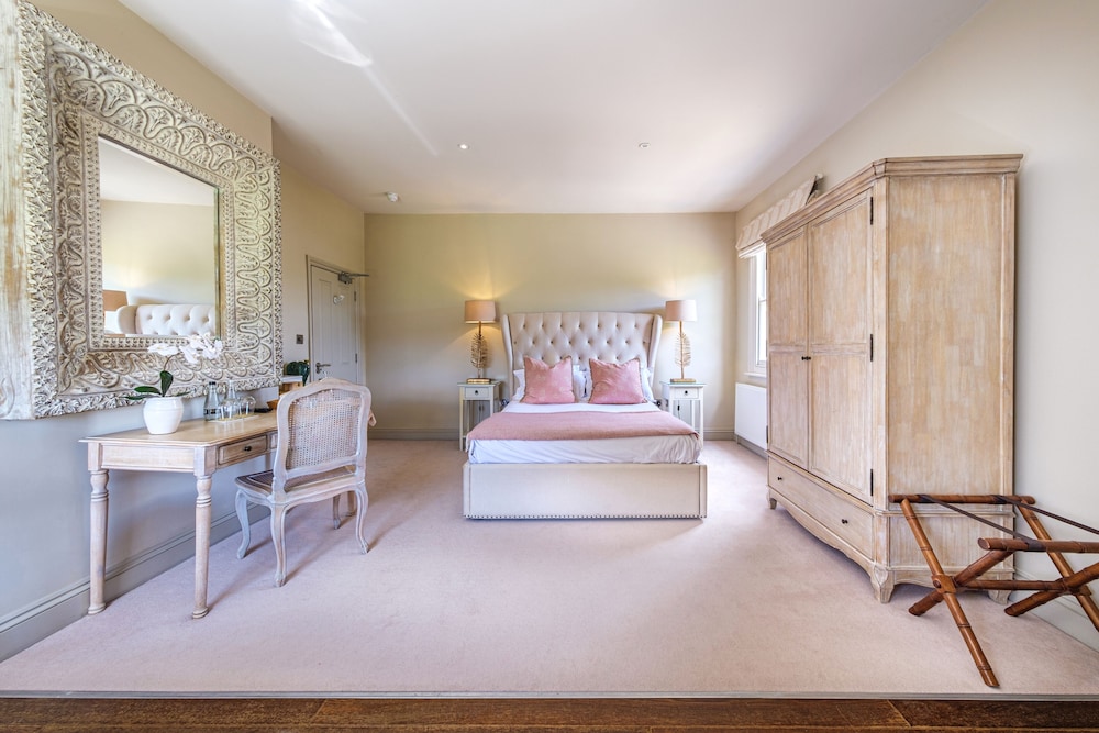 Newmarket Vacations - The Packhorse Inn - Property Image 4