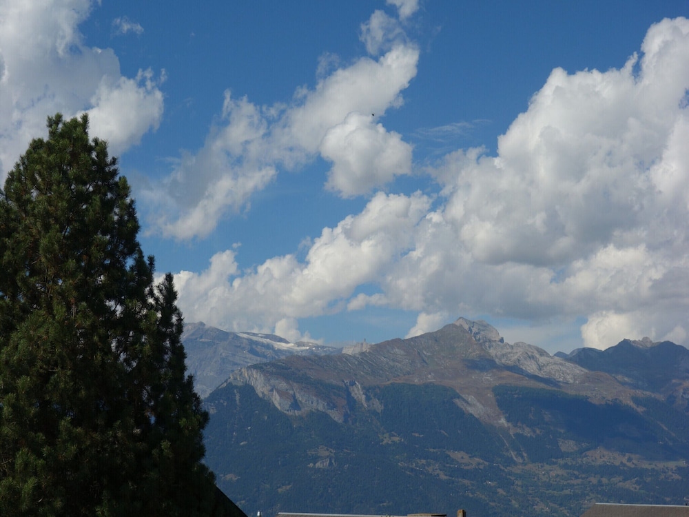 Apartment in Veysonnaz With Stunning Views