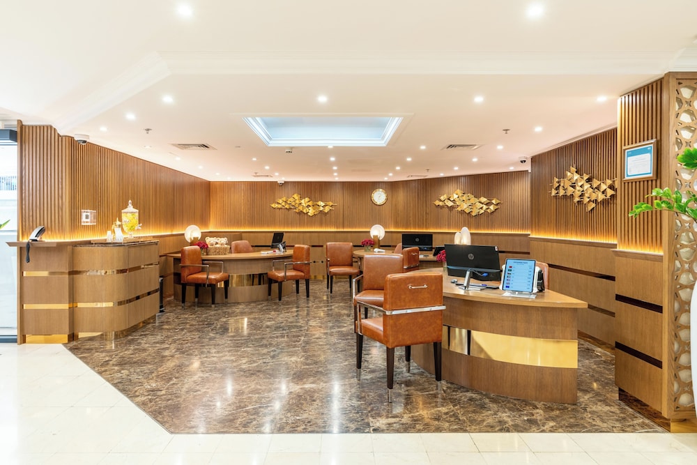 Golden Sands 10 Hotel Apartments