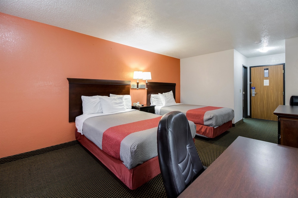 Motel 6 Marion, IL