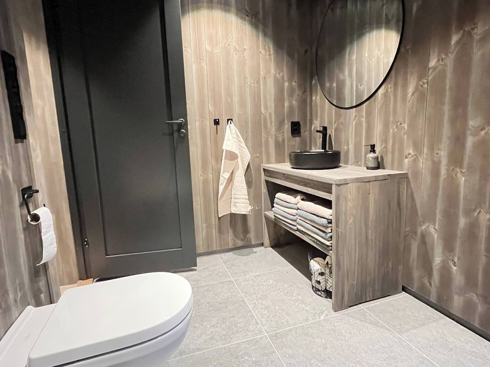 Luxury Holiday Home, Skiing, Sauna, Remote Office