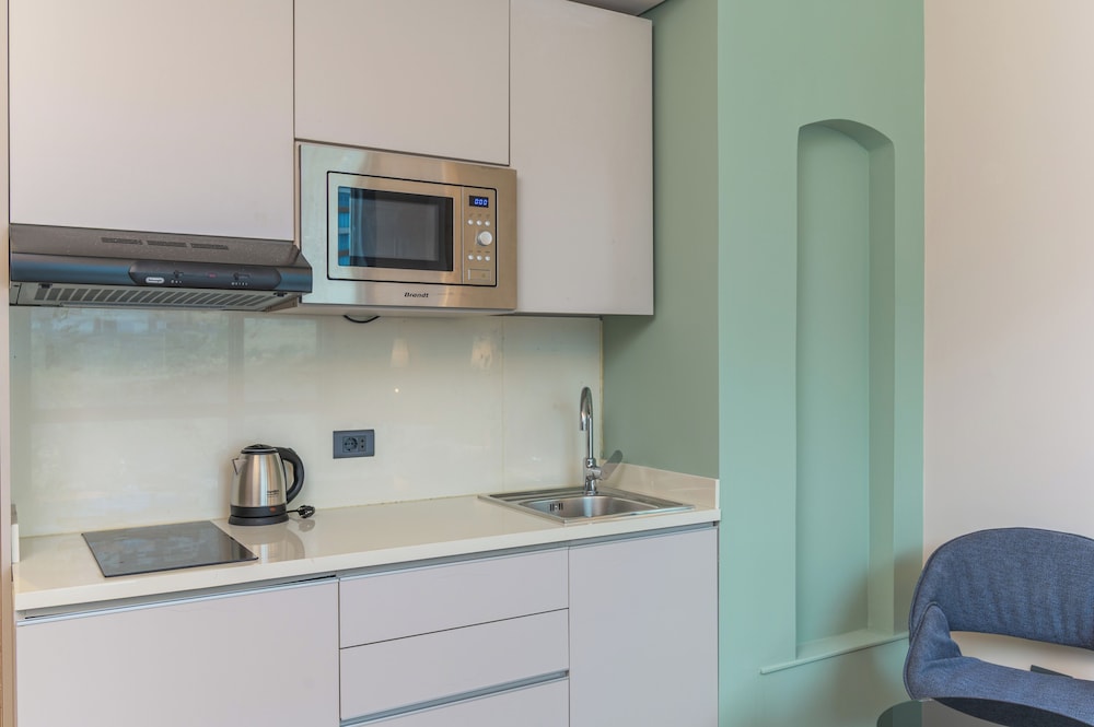 Jounieh Living - Residences by Local Host