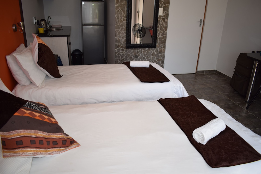 Oppi Hoek Guesthouse