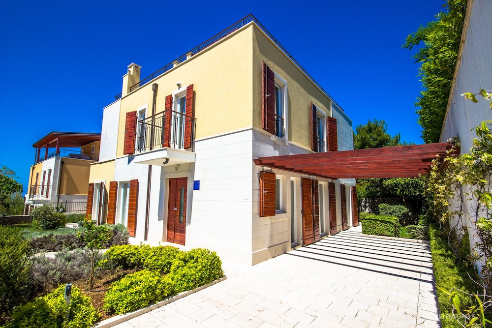 Villas Brac Hills