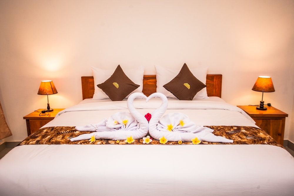 Singgahan Bungalow by ecommerceloka view 2