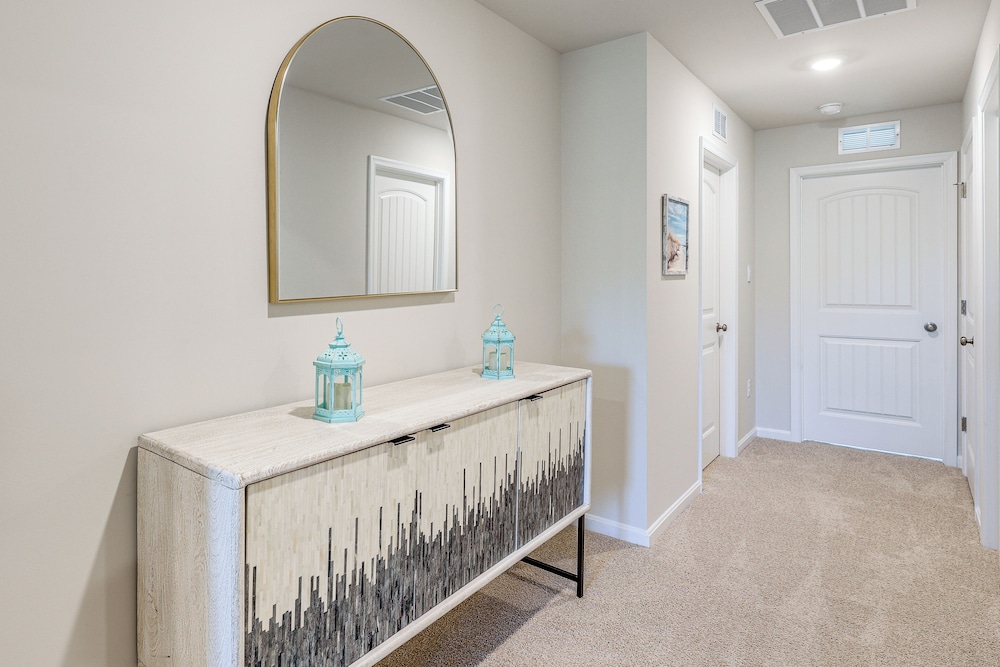 Modern Millville Home: 5 Mi to Beach & Boardwalk!