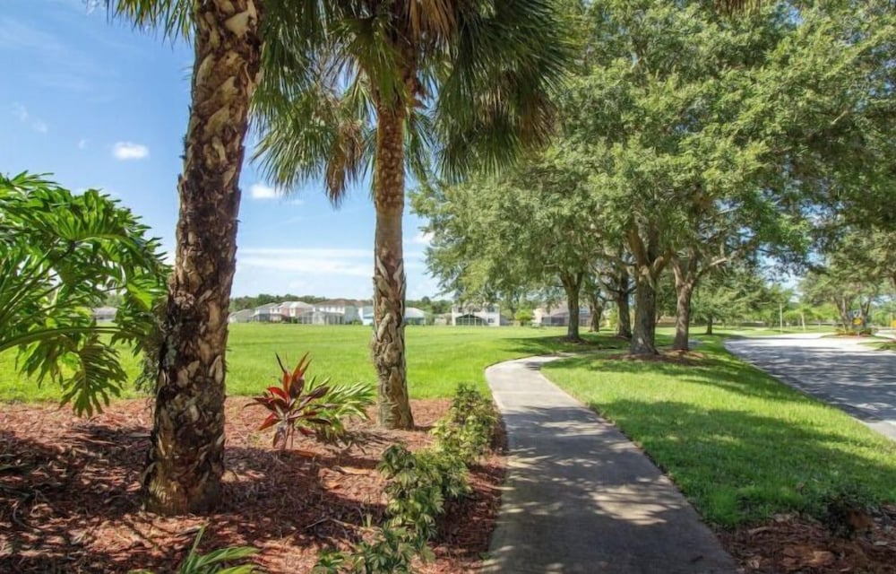 South Facing W/ Private Pool & Spa - Image 5