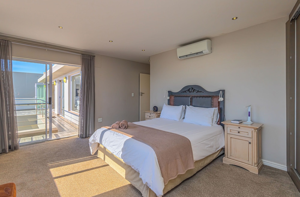 Seasons of Serenity, Langebaan 8-sleeper