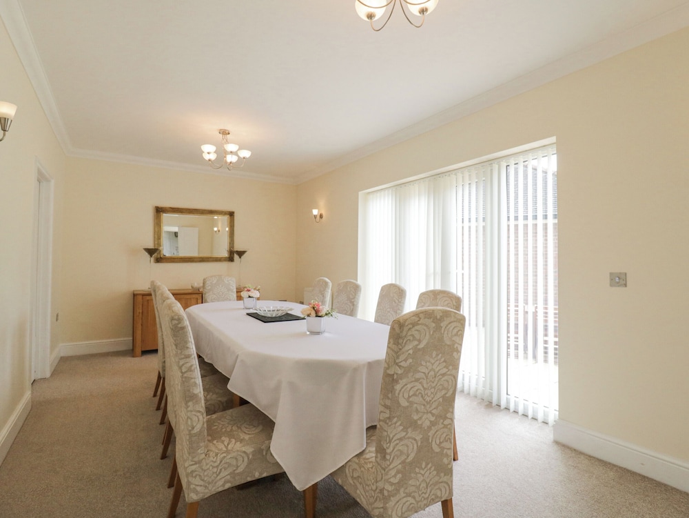 Chestnut Grange