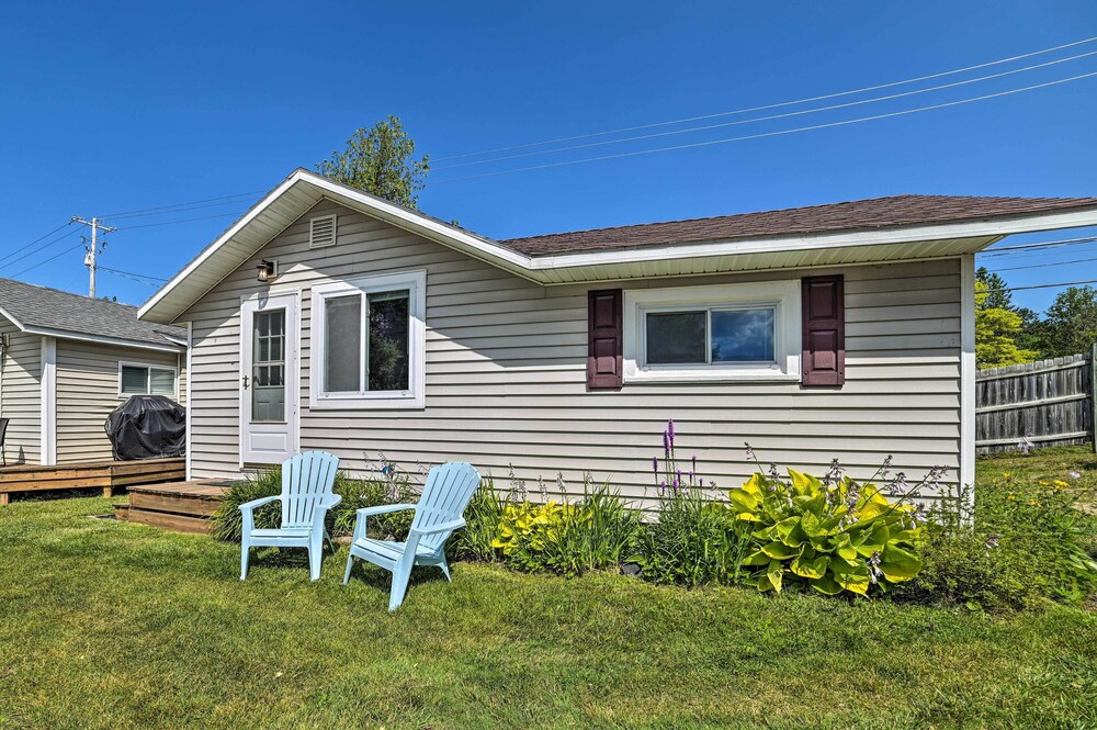 'tiny House Cottage 5' w/ Crooked Lake Access! view 2