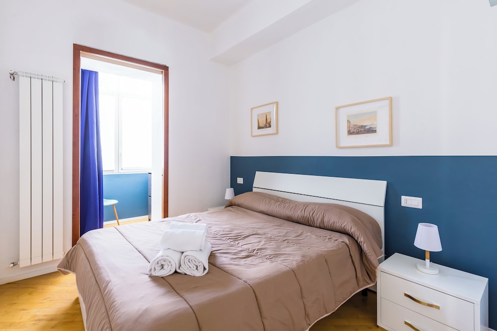 Chiaia Mon Amour Elegant Flat by Napoliapartments