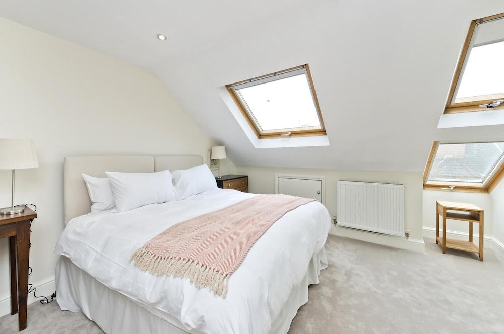 Family Home near Clapham Common