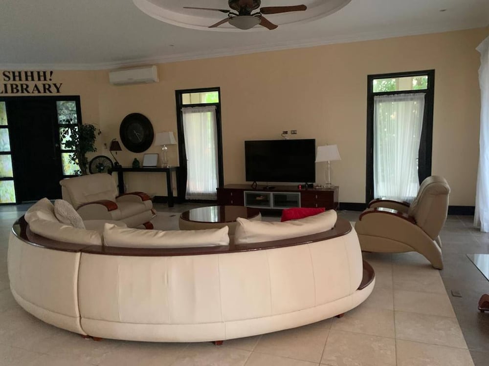 Room in Apartment - Nice Room In Playa Flamingo