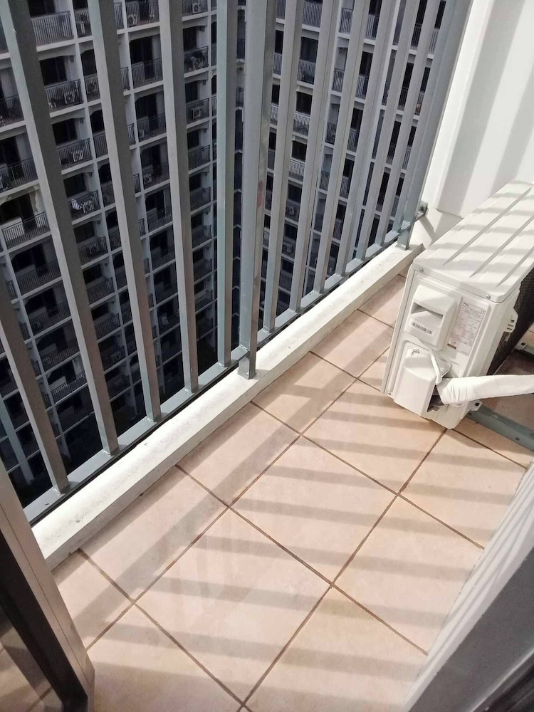 Peaceful Pasay Getaway - Private Studio With Pool