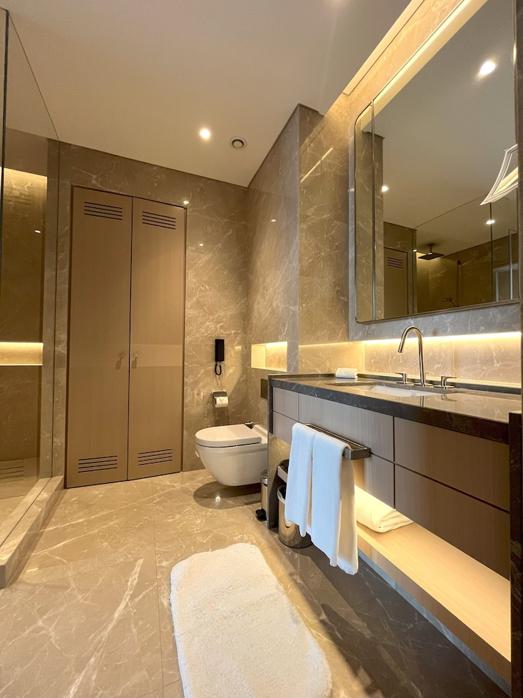 Flex Emaar Address