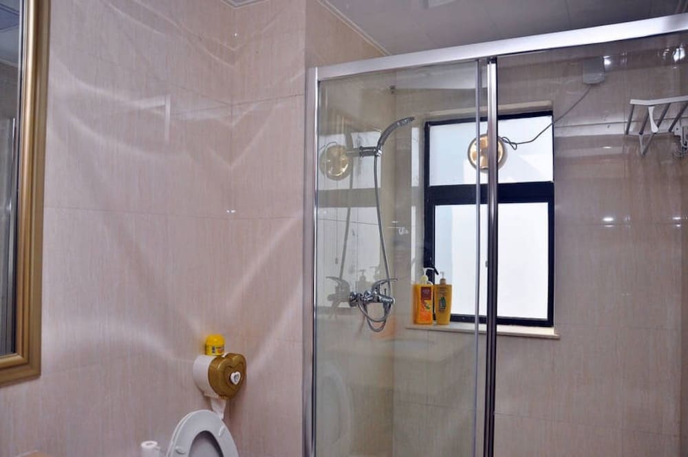 Yi Jia Ren Hostel