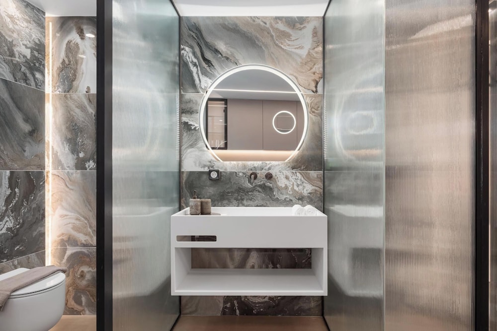 Acropolis Luxury Athens Suites
