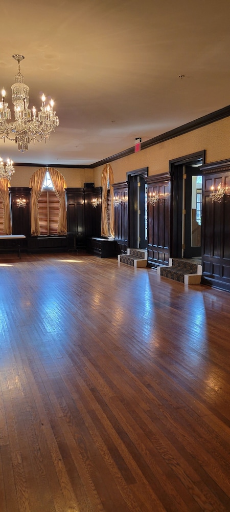meeting & event spaces