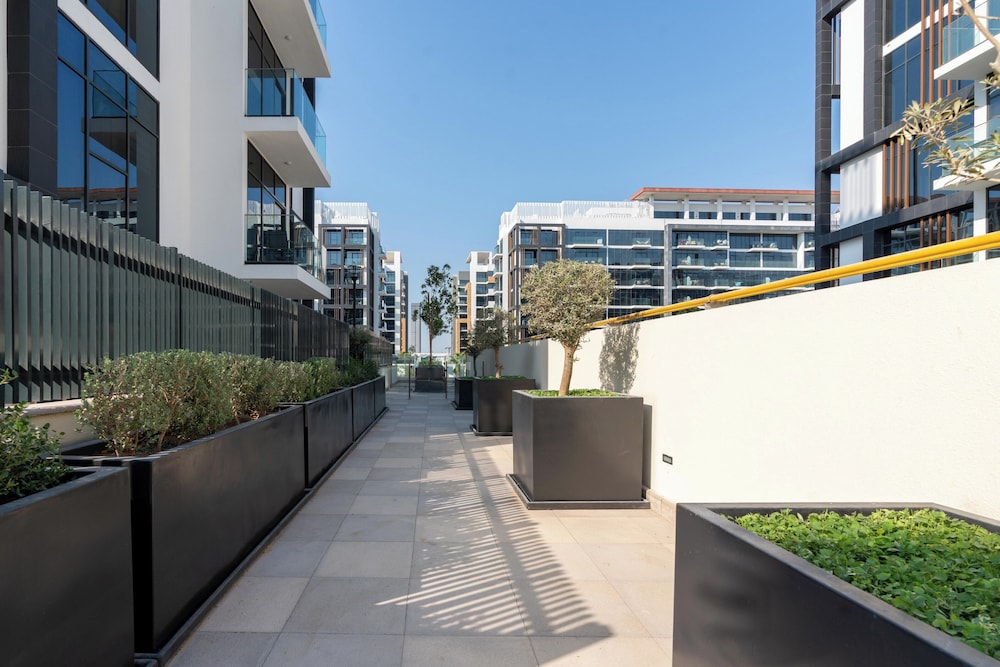 GLOBALSTAY. Azizi Riviera 34