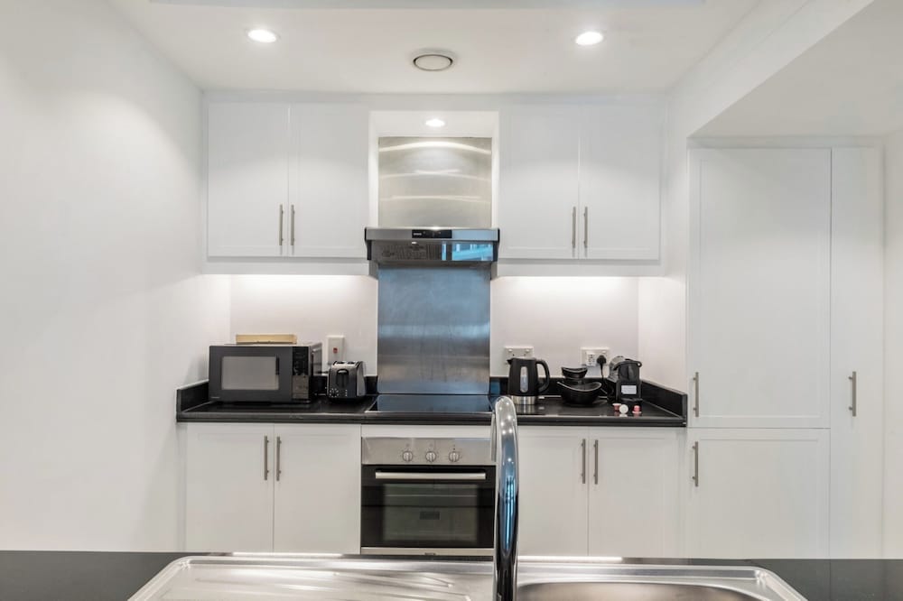 GLOBALSTAY The Residences Tower 1