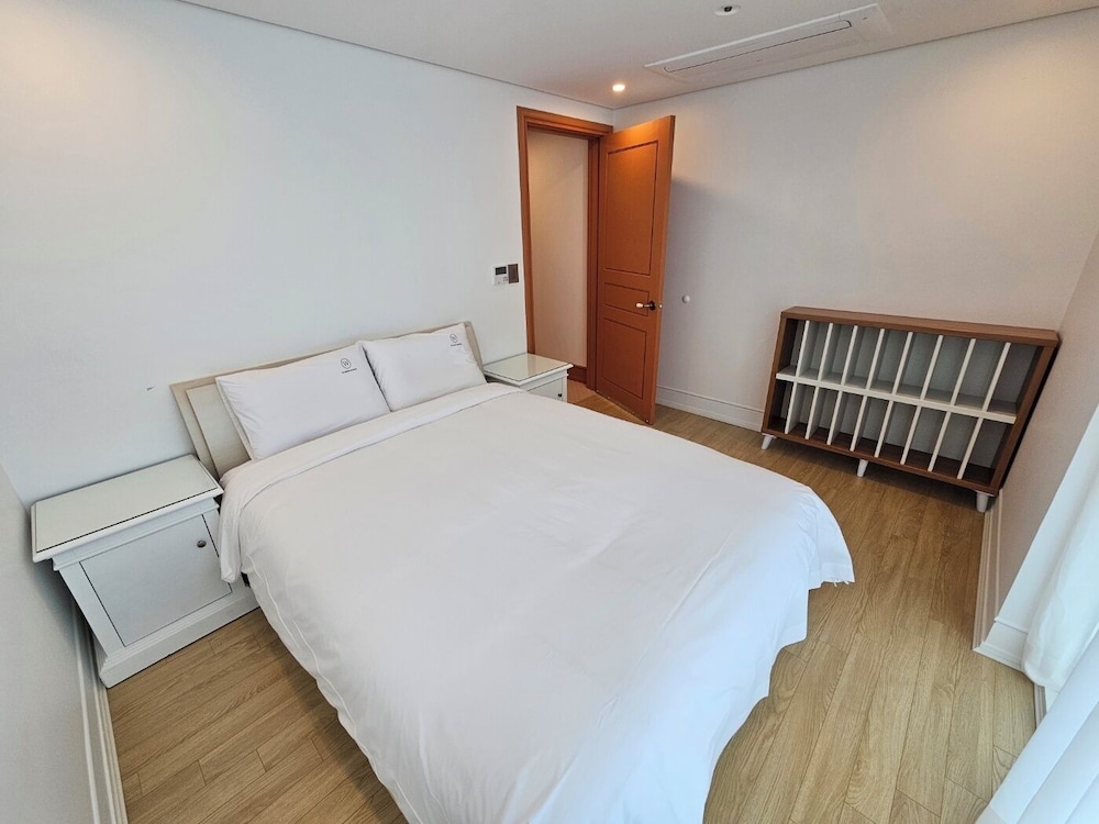 W Residence Hotel Centum City 40