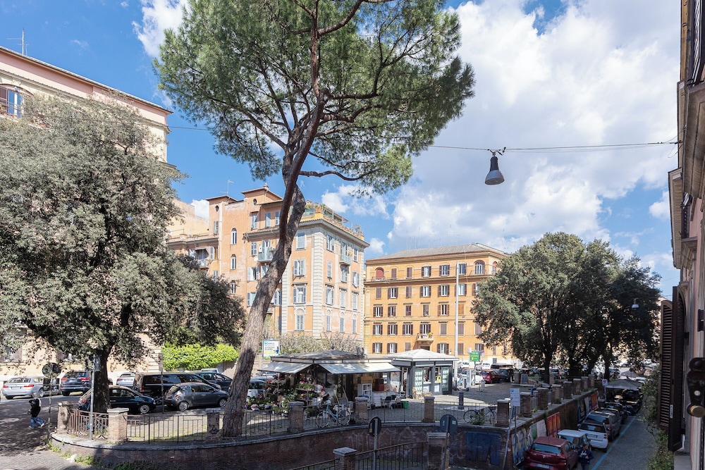 Angelico Apartment