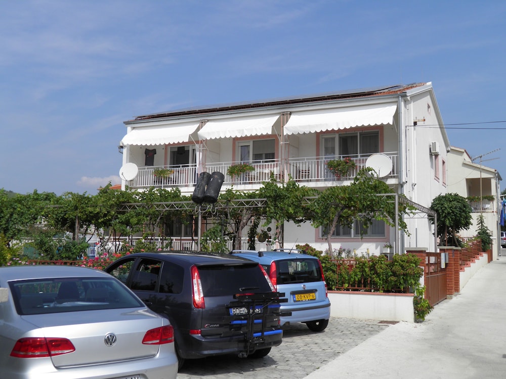 Adria Sun Apartments & More