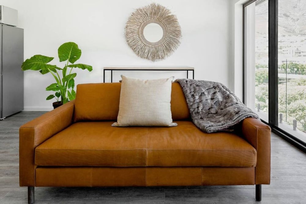 Designer 3 Peaks Apt Stunning Table Mountain Views
