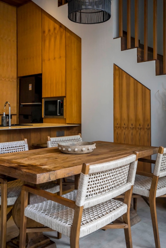 Villa Pereh by Alfred in Bali - Pererenan Paradise 2BD Luxury Townhouse w Pool