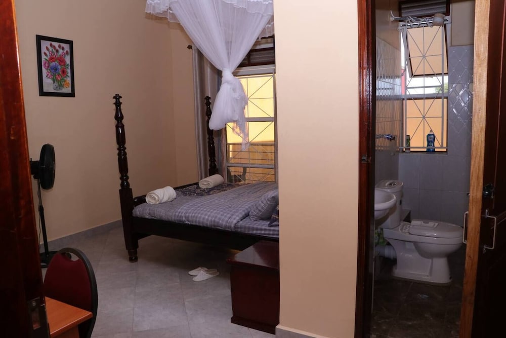 City Oasis - 2 Bedroom Apartment in Kampala view 4