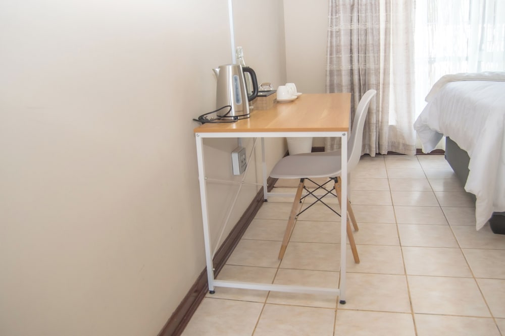 Kololo at 399 Guesthouse & Conference