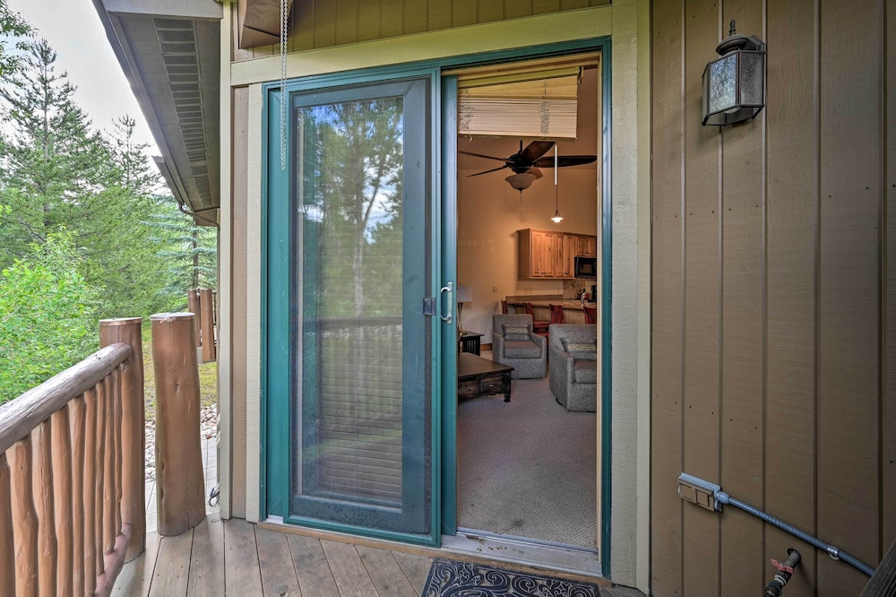 Gorgeous Steamboat Townhome: Shuttle to Ski Resort view 5