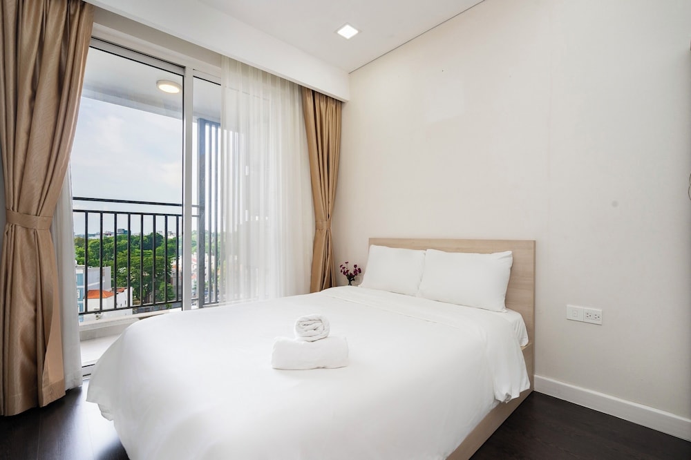 Nice Apartments near Tan Son Nhat Airpot
