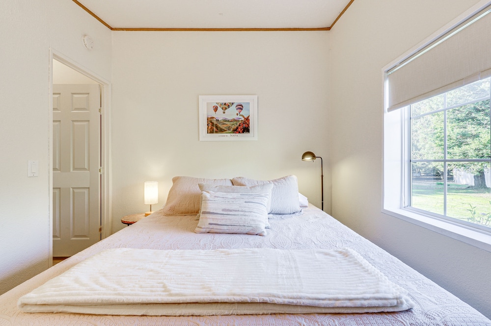 Petaluma Vacations - Charming Petaluma Cottage w/ Grill Near Wineries - Property Image 2