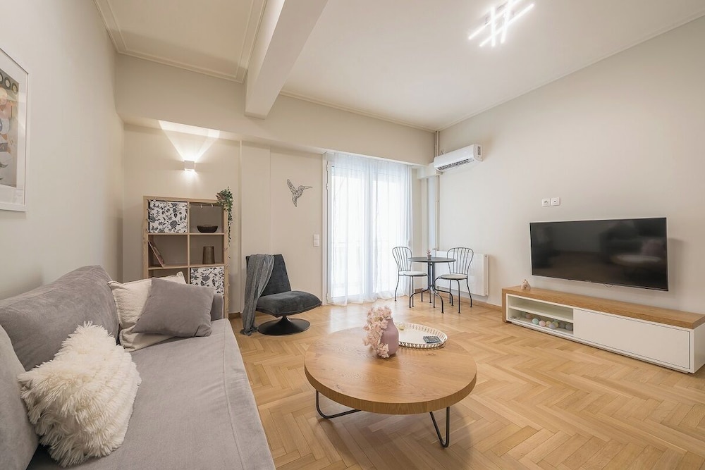 Megaron Suite by Cloudkeys